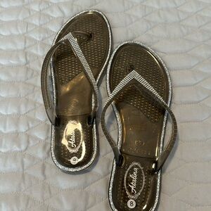 NWOT Jelly Sparkle Flip Flops SZ 8